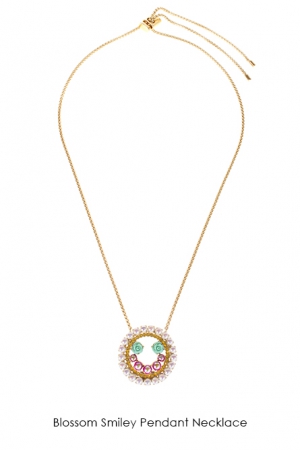 blossom-smiley-pendant-necklace-Bijoux-de-Famille