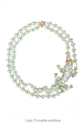 lady-crocodile-necklace-Bijoux-de-Famille