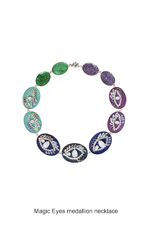 magic-eyes-medallion-necklace-Bijoux-de-Famille